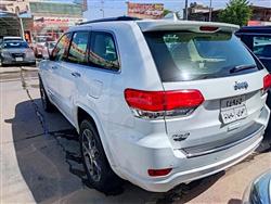 جیپ گراند شیرۆکی